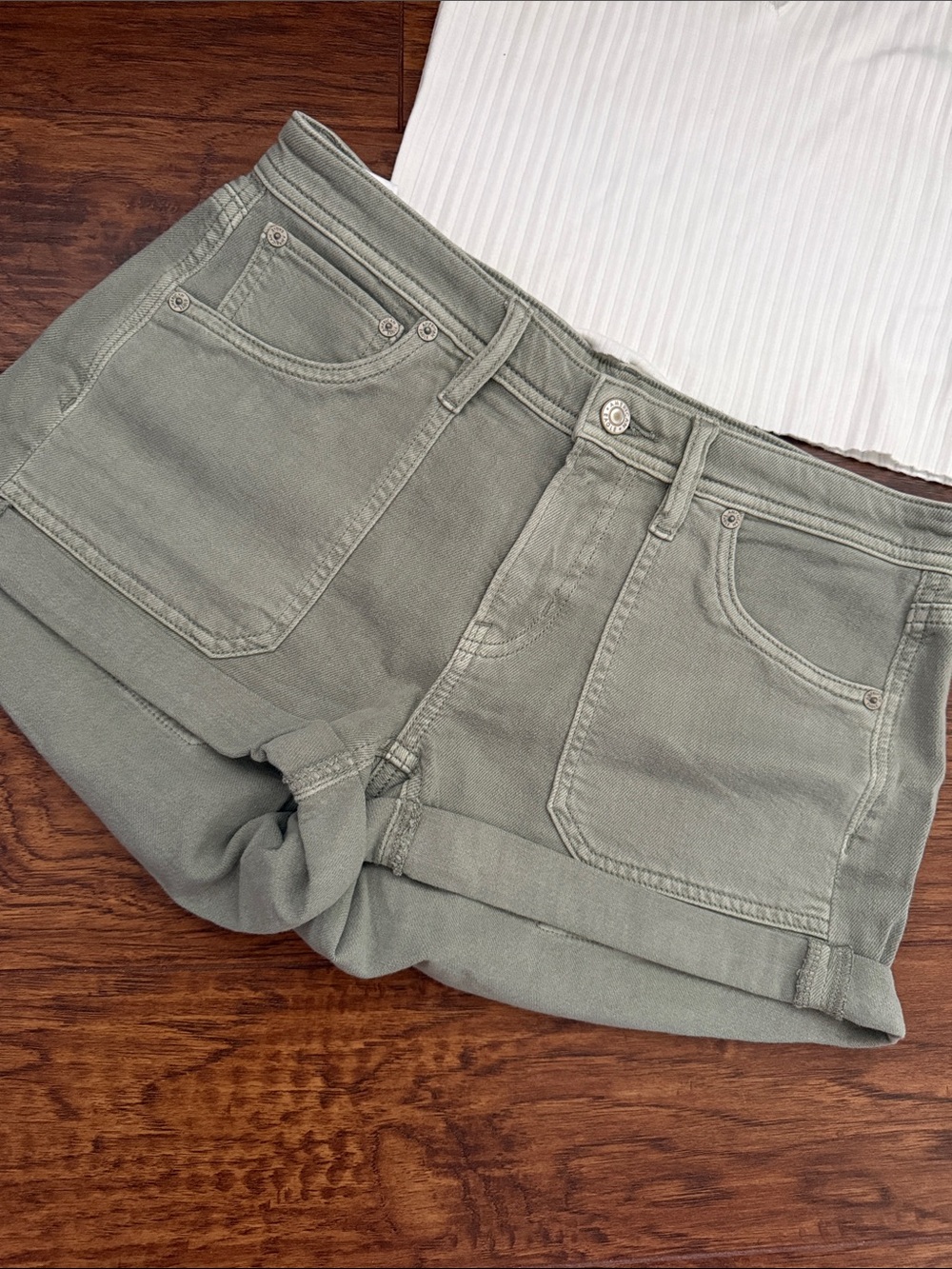 American Eagle Outfitters Easy Shortie - Olive Jean Shorts